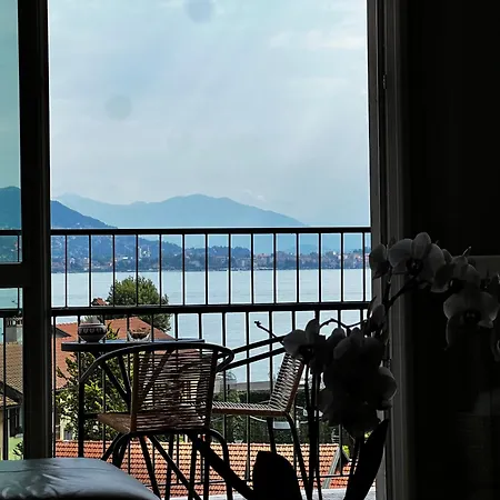 Modern Lakeview In Apartamento Baveno